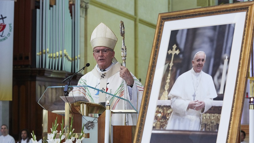 _68A2628_DeathofPopeFrancisPontificialMass_RonTan_220425_web cropped